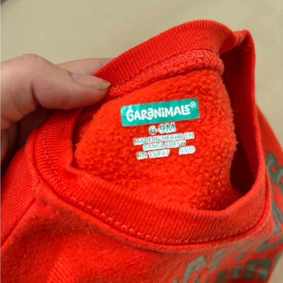 Cute baby sweatshirt! - Picture 2 of 2